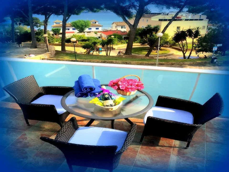 Apartamentos Petit Blau Peguera 0*,